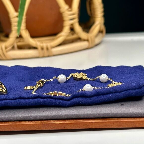 Tory Burch Kira Pavé Pearl Delicate Chain Bracelet Gold Plated Adjustable - Picture 4 of 7